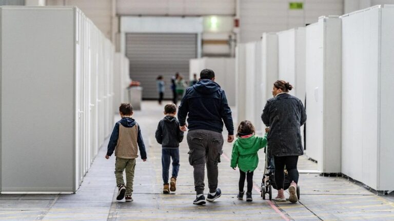 Familiennachzug und Einbürgerung: Neue Regeln von Bundeskanzler Merz angekündigt